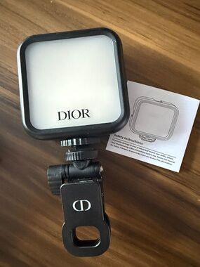 Dior Black LED On-Camera Video Light with Clip Mount